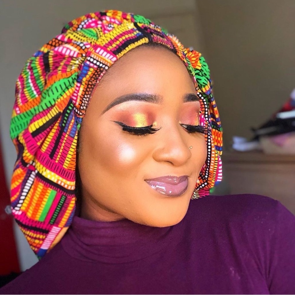 Colorful Bonnet - Picture 15 of 15